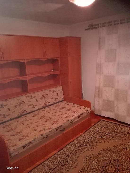 Vand apartament cu 2 camere