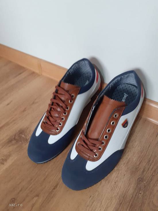 Adidaşi Jack&Lion