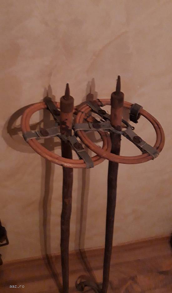 Vand schiuri de lemn vechi