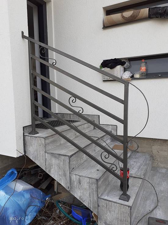 Confectii metalice,    garduri,    porti,    mobilier interior / exterior din fier