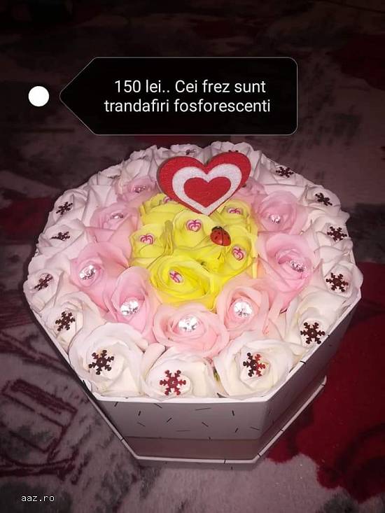 Aranjamente trandafiri din săpun disponibile