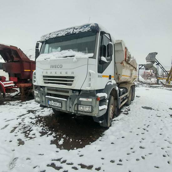Lichidator judiciar,   vand autoutilitară marca Iveco