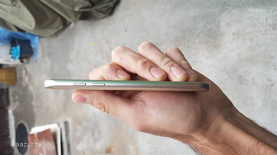 Samsung A 3 2017 nou impecabil