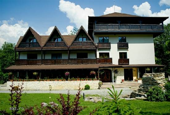 Angajez Ingrijitor si Intretinere vila turistica