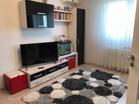 Apartament cu 2 camere decomandat