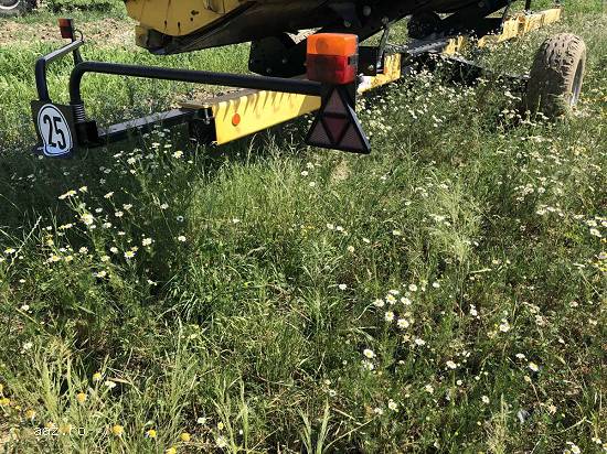 Lichidator judiciar vand Combina New Holland TC5.80 + accesorii.