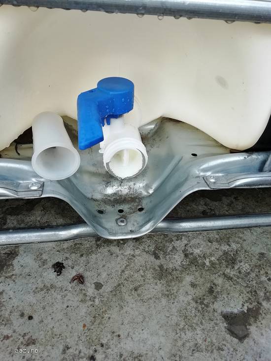 Bazine 1000 l alimentare pe palet metalic sau plastic