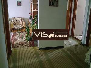 Vand urgent in Onesti apartament 3 camere decomandate