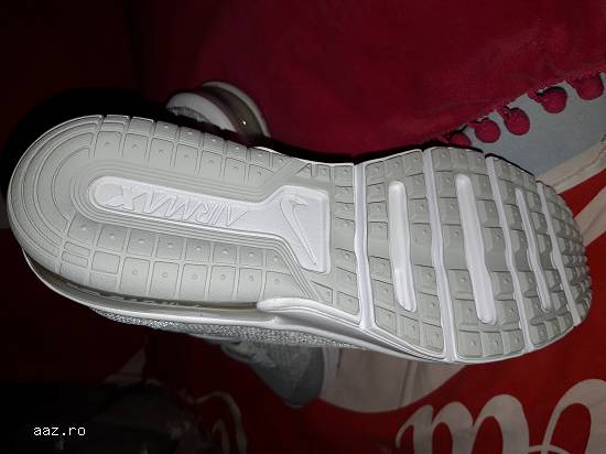 Vand Adidași  Nike Air Max Numărul 36 Noi.