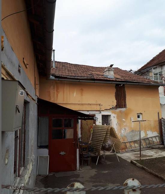 Lichidator judiciar,   vand teren + constructii - Medias,   Str. Pictor Aman
