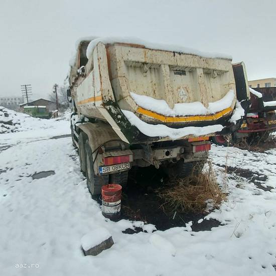 Lichidator judiciar,   vand autoutilitară marca Iveco -