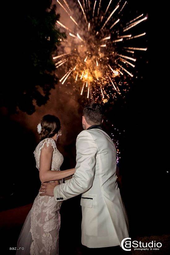 Jocuri de artificii profesionale,   Cabina foto,   inchirieri limuzine