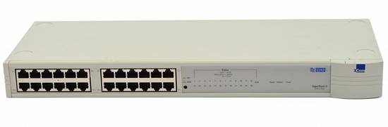 Switch 24 porturi SuperStack pentru sistem de supraveghere