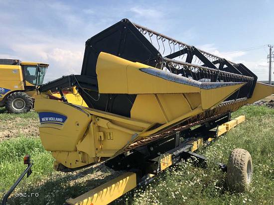 Lichidator judiciar vand Combina New Holland TC5.80 + accesorii -