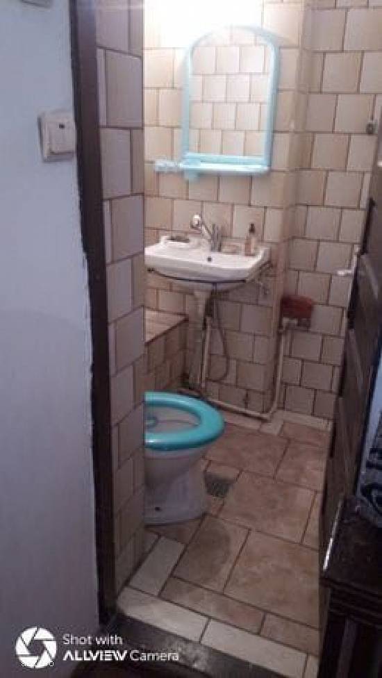 Particular ofer camera spre închiriere unei doamne serioasă salariată