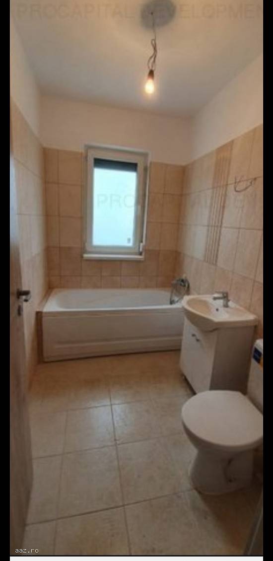 Inchiriez pentru spatiu comercial