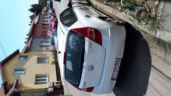 Lichidator judiciar vand autoturism M1 Hyundai,    alb