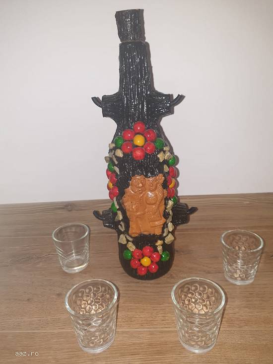 Sticla hand made cu pahare de țuică