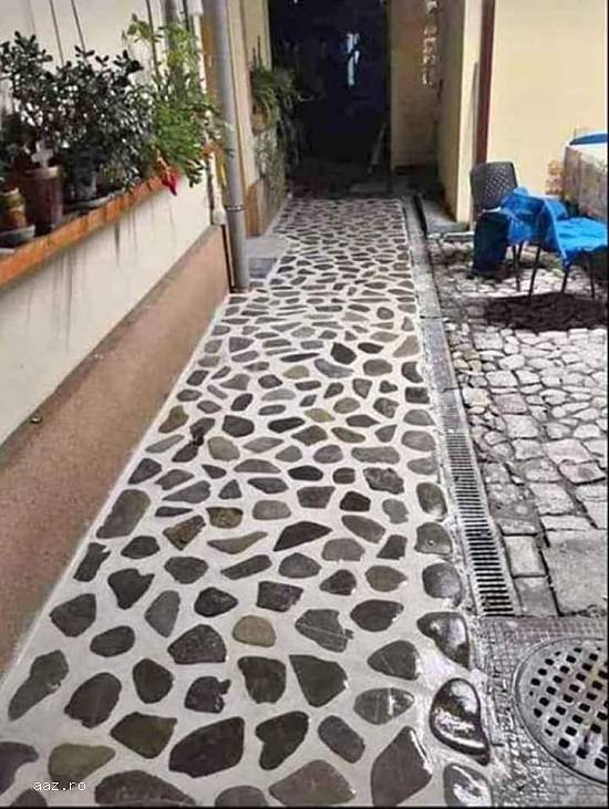 Vand piatră și montez oriunde în țara detalii la telefon 0723810761
