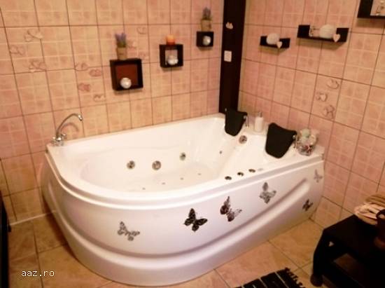 vindem jacuzzi nou cu 2 locuri