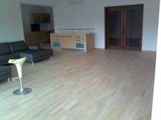 Montaj parchet ,  rascheari profesionala