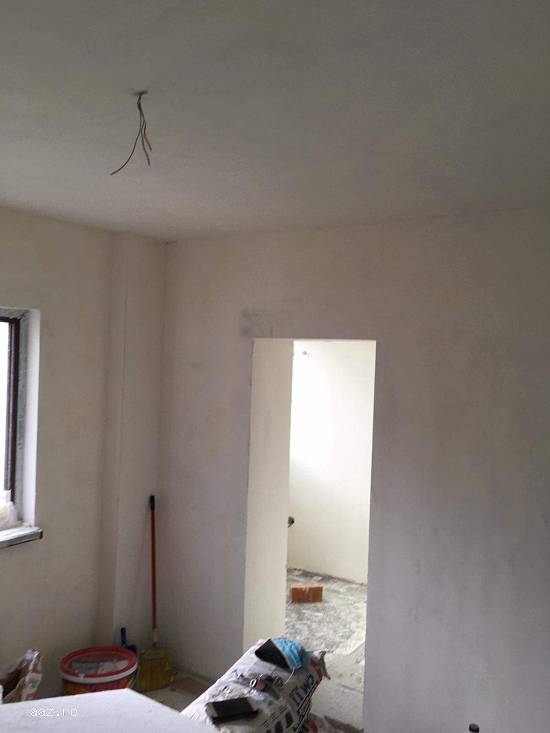 Construim case si renovam