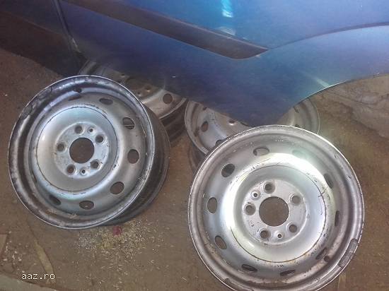VAND PIESE DE FORD FOCUS 2001.1.6BENZINA