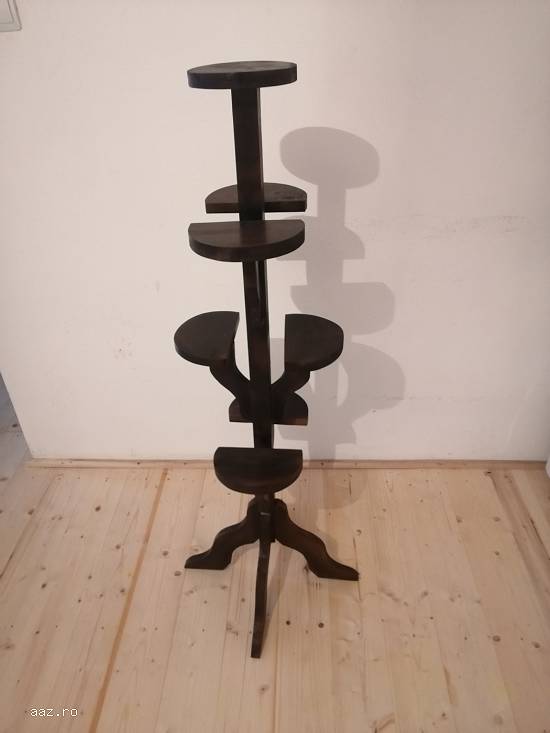 Suport Pentru FLori Din Lemn Masiv Model Tower Mushroom Pentru 7 Ghivece