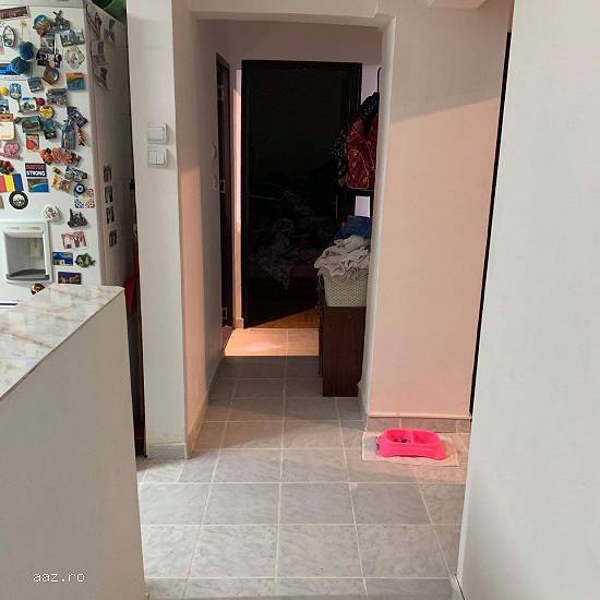 Vând Apartament 3 Crangasi