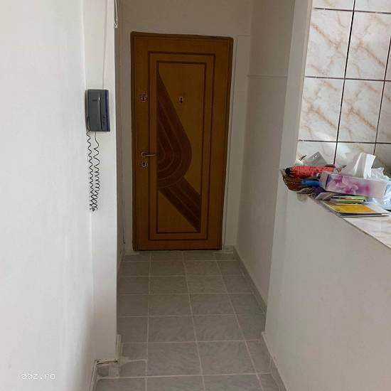 Vând Apartament 3 Crangasi