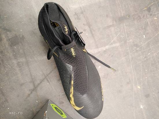 Adidas sport Nike