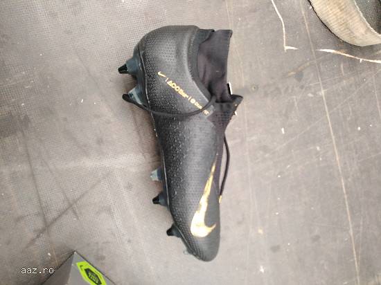 Adidas sport Nike