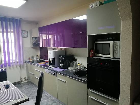 VANZARE APARTAMENT 3 CAMERE,   DECOMANDAT M11