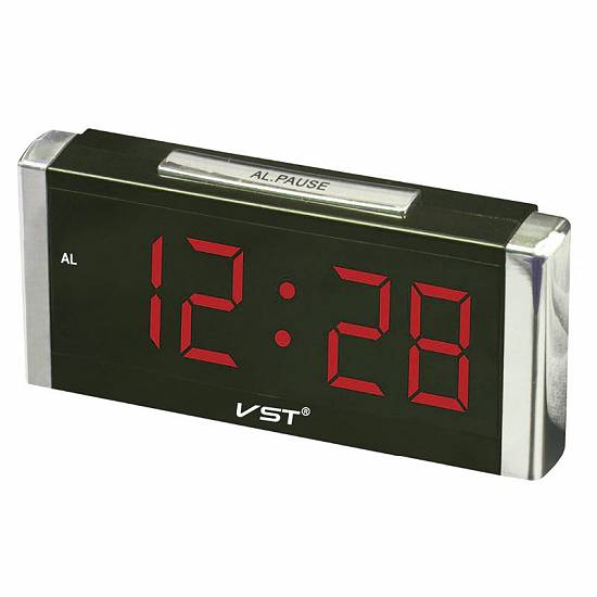 Ceas digital cu alarma si afisaj LED