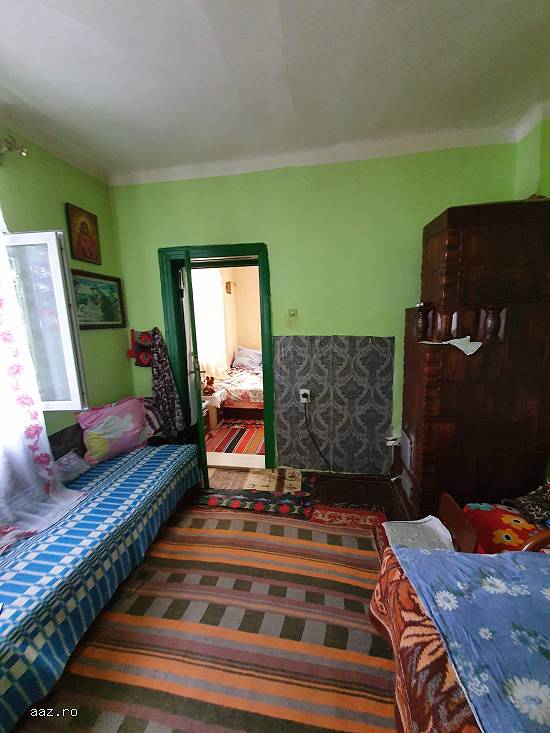 Casa la curte