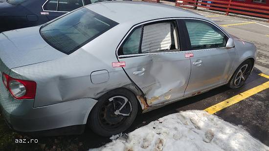 Vand Autoturism VW JETTA (gri)