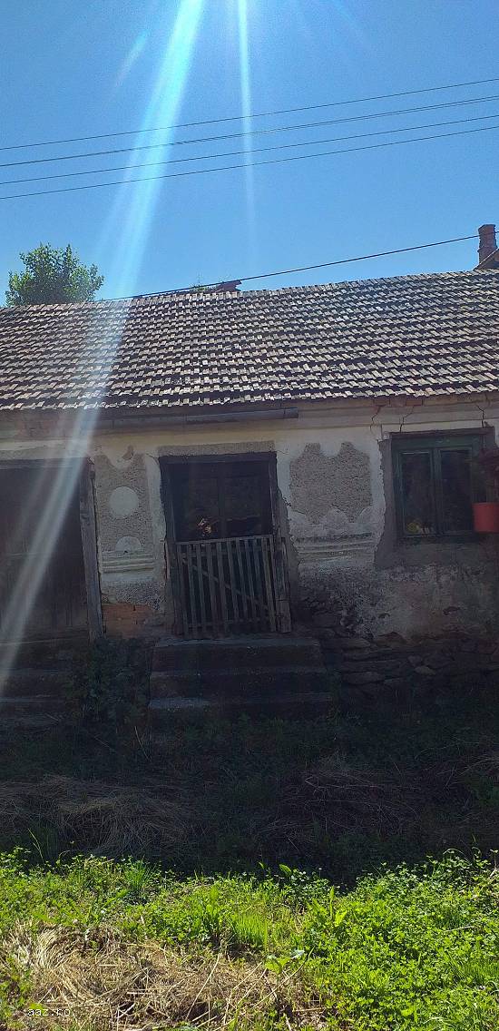 Vând casă