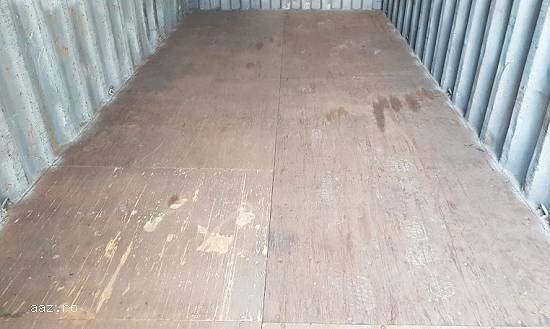 Material: container maritim