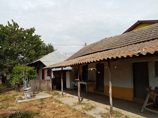 Casa de vânzare
