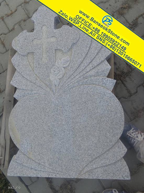 monumente funerare din granit PS002