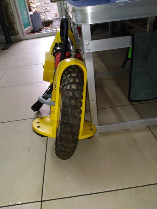 Scuter tip Placa cu motor 49cc