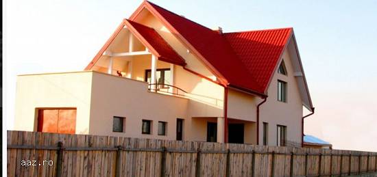 Construim case la roșu și dulgherie