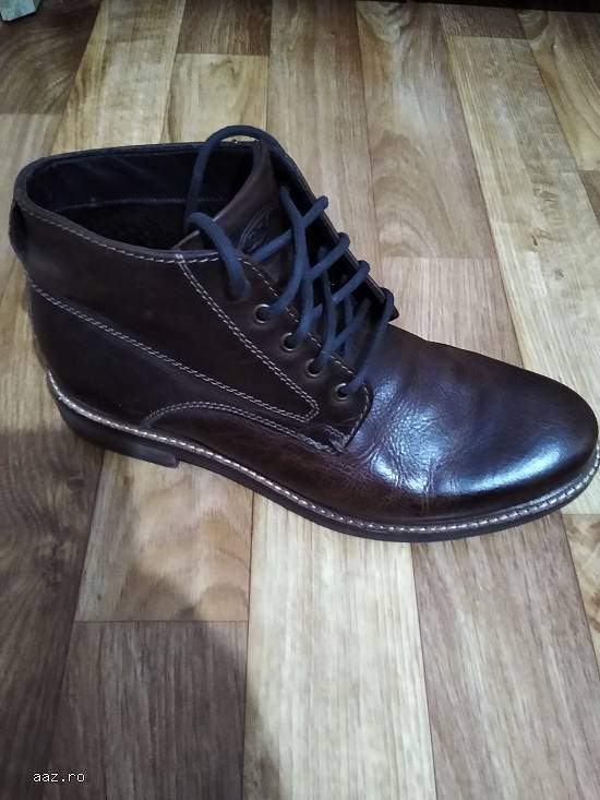Ghete de piele,    mărime 42