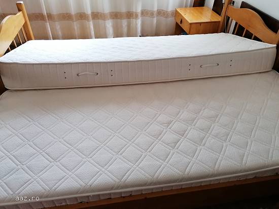 2 paturi cu saltele si noptiere