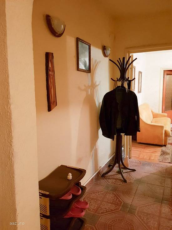 apartament 3 camere Gaesti