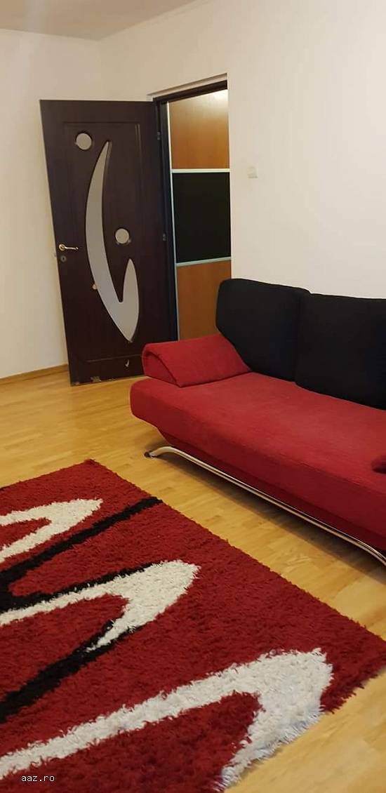 Particular ,   2 camere,   decomandat ,   titan