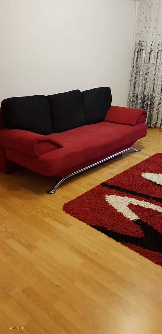 Particular ,   2 camere,   decomandat ,   titan
