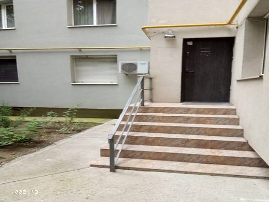 Inchiriez apartament 4 camere Dristor / Rm Valcea parter stradal,   amenajat ca spatiu comercial int