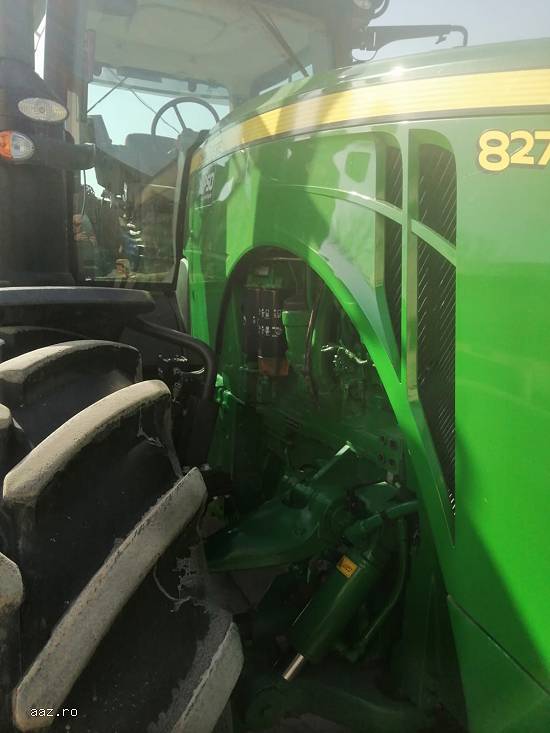 Vand tractor John Deer 8270R,   an fabricatie 2020.