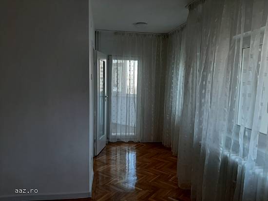 Inchiriez apt 3 cam Bucuresti Piata 1 Mai bucatarie mobilata 500 euro